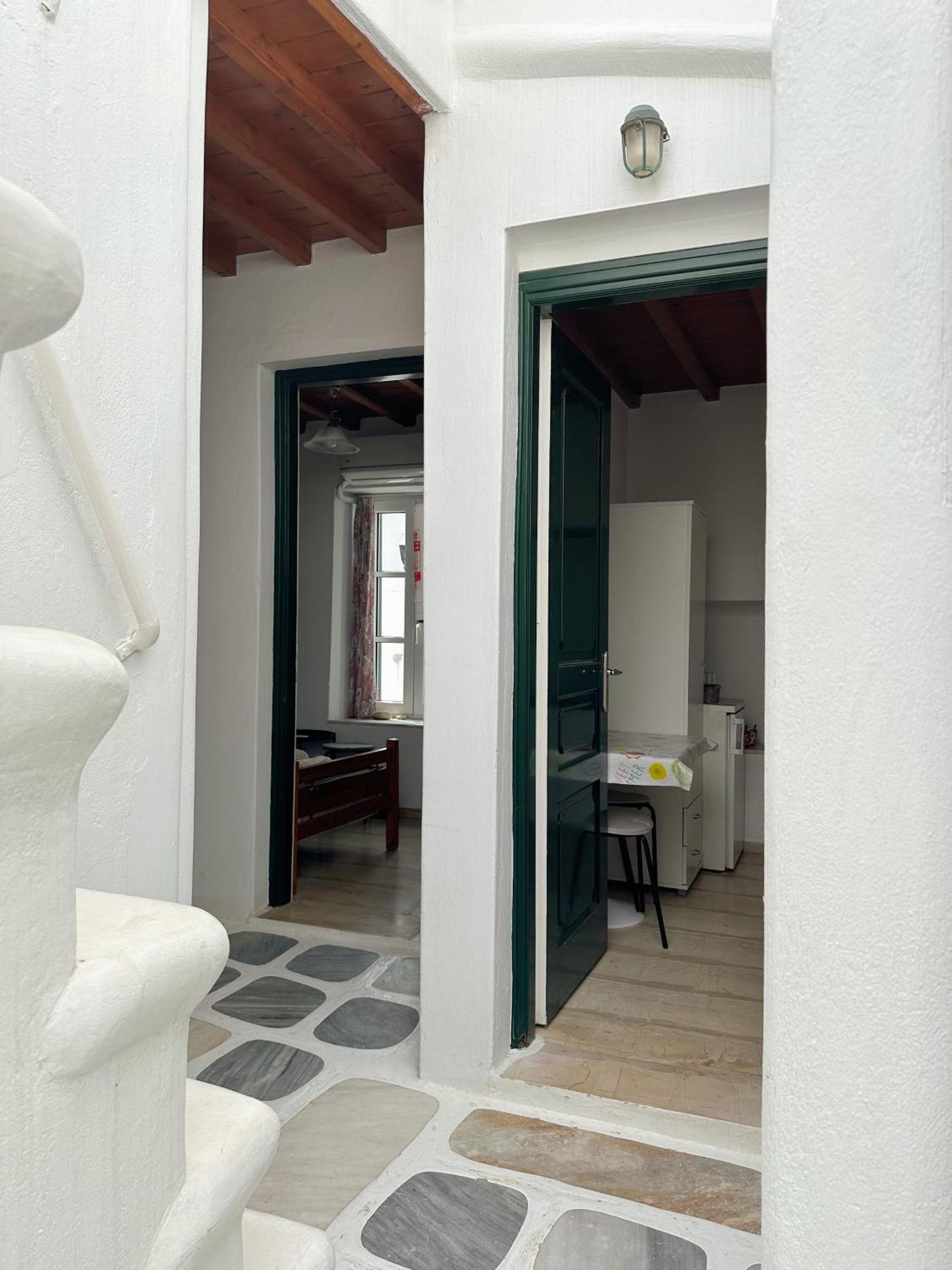 Solo Apartment Mykonos Town Exterior photo